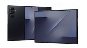 Close-up of Samsung Galaxy Z TriFold’s triple rear cameras (200MP main sensor, ultra-wide, and telephoto).